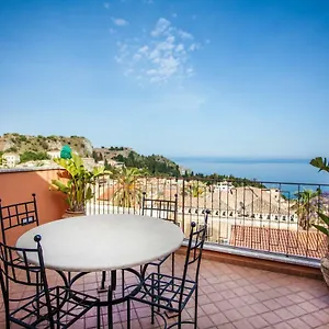 Casa Carla Taormina