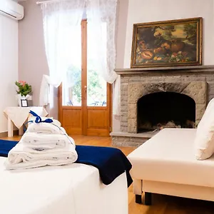  Bed & Breakfast La Petite Maison Italia