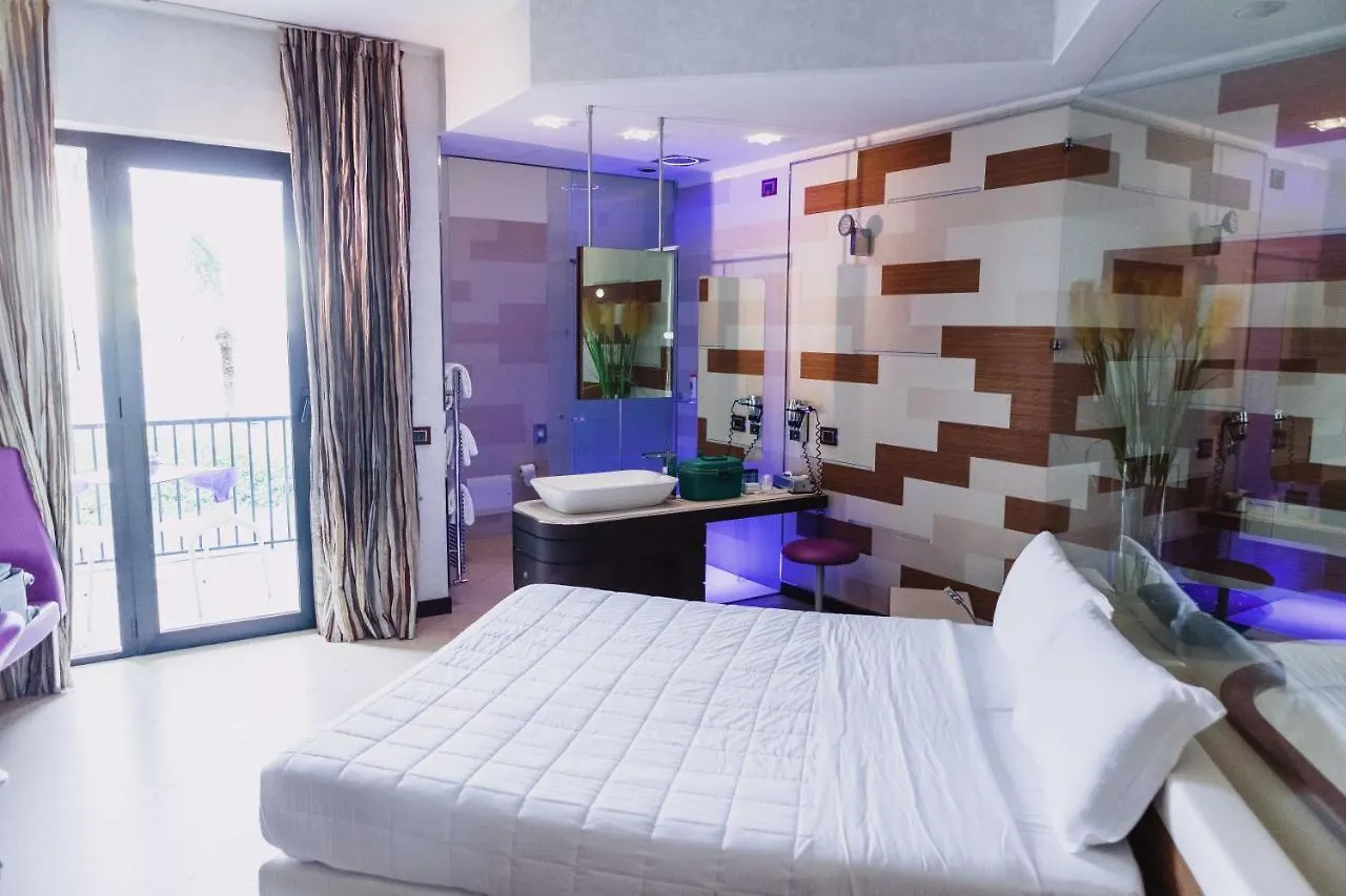 Mare Hotel Савона